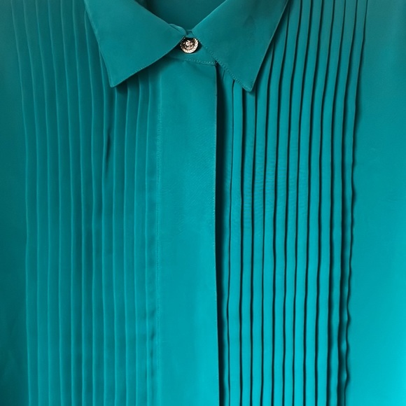 Vintage long sleeve button down polyester shirt with shoulder pads - Picture 2 of 6